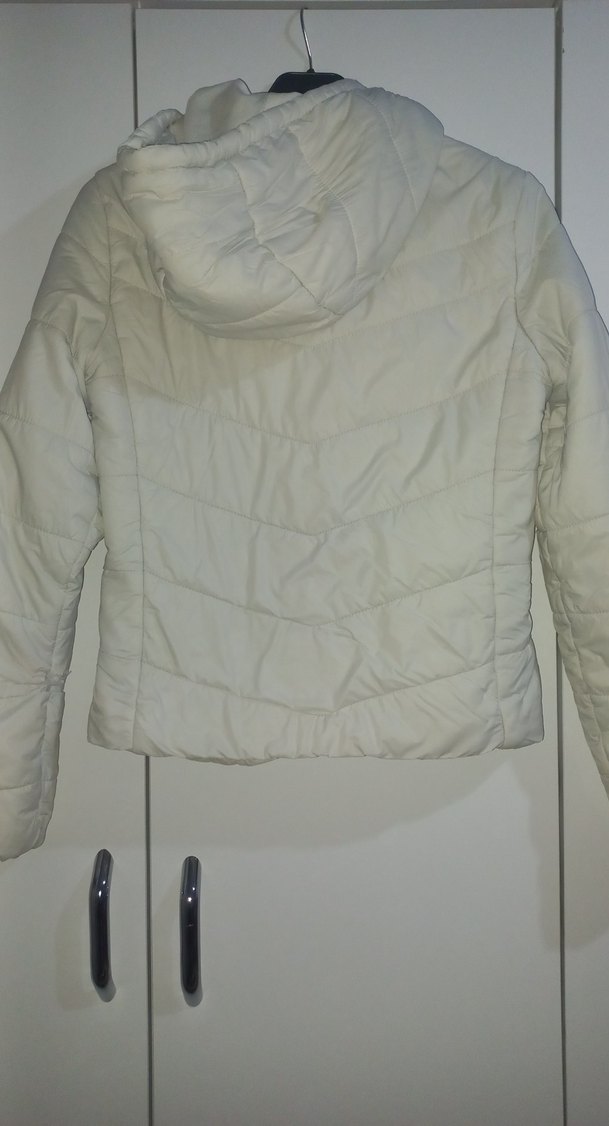 Beyaz Kapitone Kadın Mont - Görsel 2