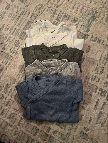 H&M Uzun kollu Body 5 adet