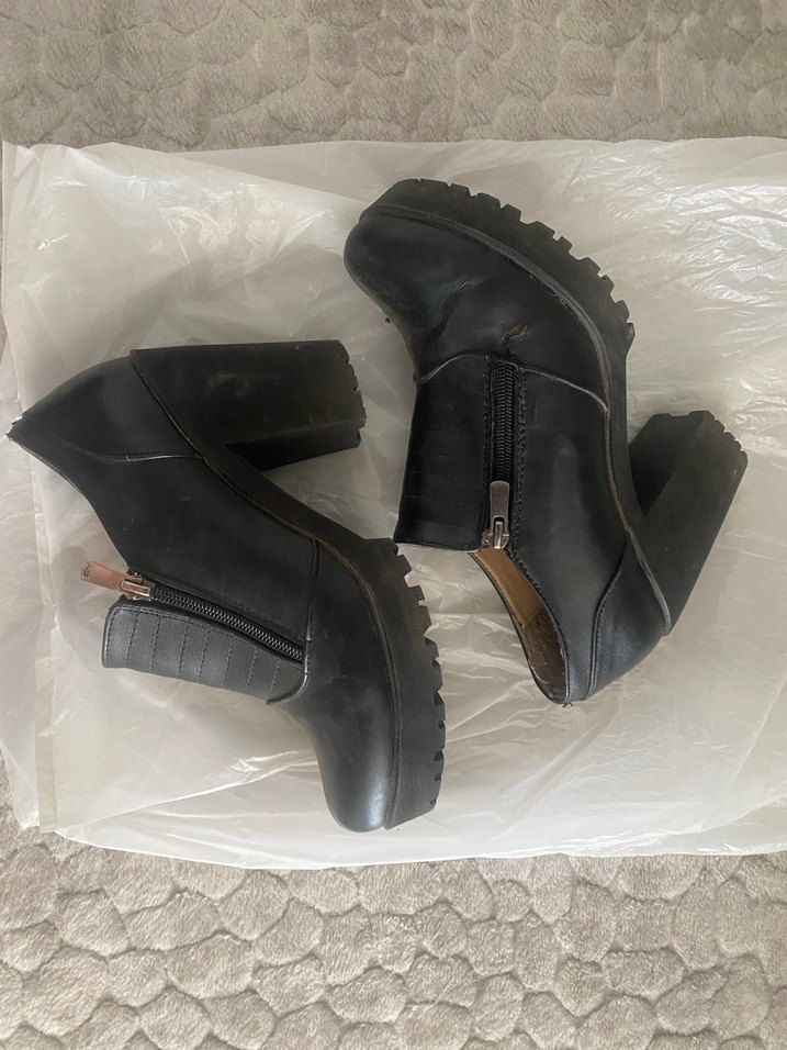 Siyah Kadın Blok Topuklu Deri Bot - Görsel 4