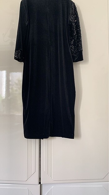 Gece elbisesi pullu - Görsel 2