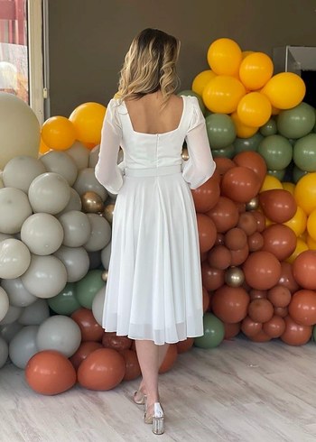 Beyaz Uzun Kollu Transparan Detaylı Uzun Elbise - Görsel 3