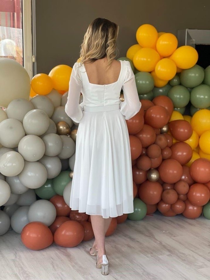 Beyaz Uzun Kollu Transparan Detaylı Uzun Elbise - Görsel 3