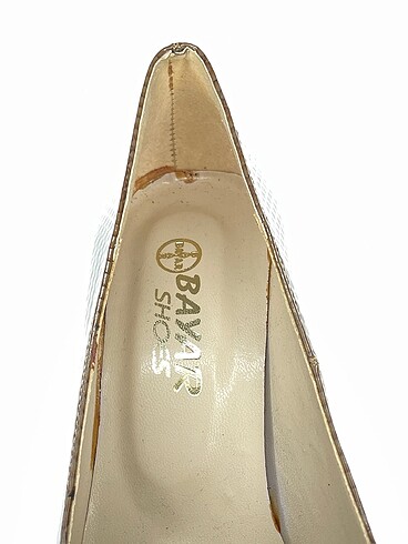 39 Beden çeşitli Renk PreLoved Platform %70 İndirimli.