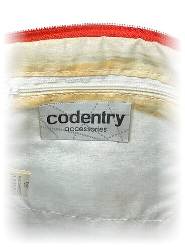  Beden Codentry Clutch / Portföy %70 İndirimli.