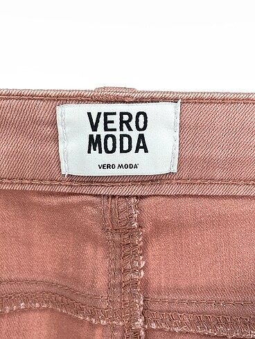 28 Beden çeşitli Renk Vero Moda Jean / Kot %70 İndirimli.