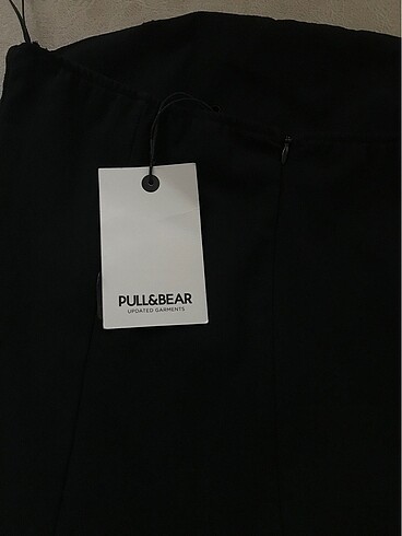 m Beden pull and bear etiketli askısız elbise