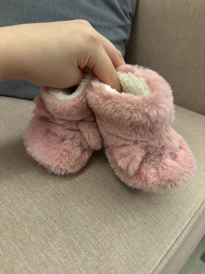 Kız Çocuk Pembe Kürklü Ev Terliği - Görsel 3