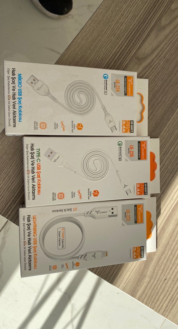 MiRO Beyaz USB Şarj Kablosu LK-22E - Görsel 2