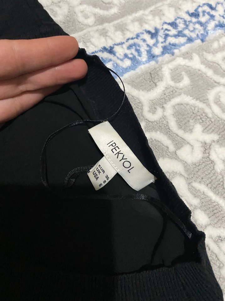 Siyah Drapeli Uzun Kolsuz - Görsel 2