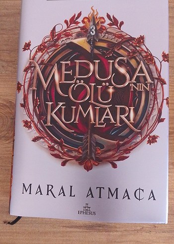 Medusa'nın ölü Kumları - Maral Atmaca