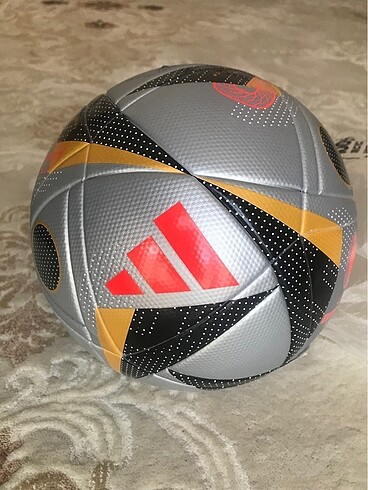 Adidas euro 2024 futbol topu