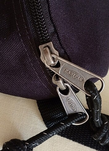  Beden siyah Renk Eastpak orjinal çanta
