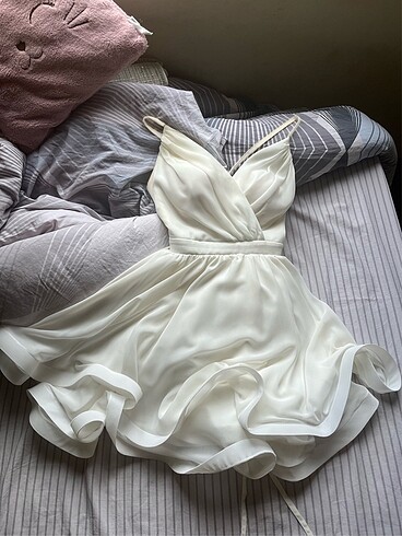 Beyaz prenses elbisesi