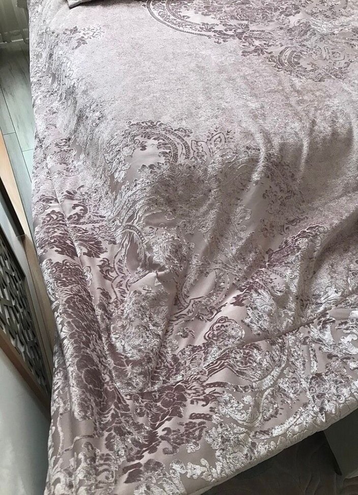 Gri Nakışlı Yatak Örtüsü - Görsel 4