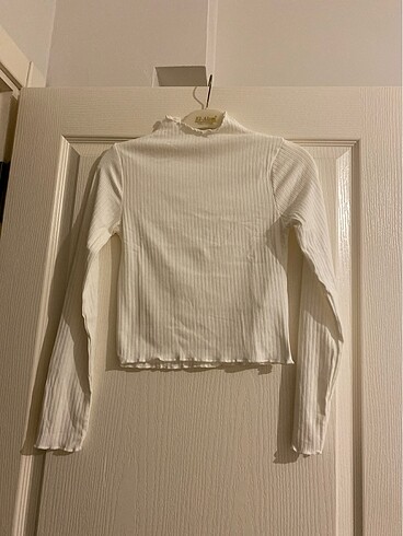 Stradivarius crop