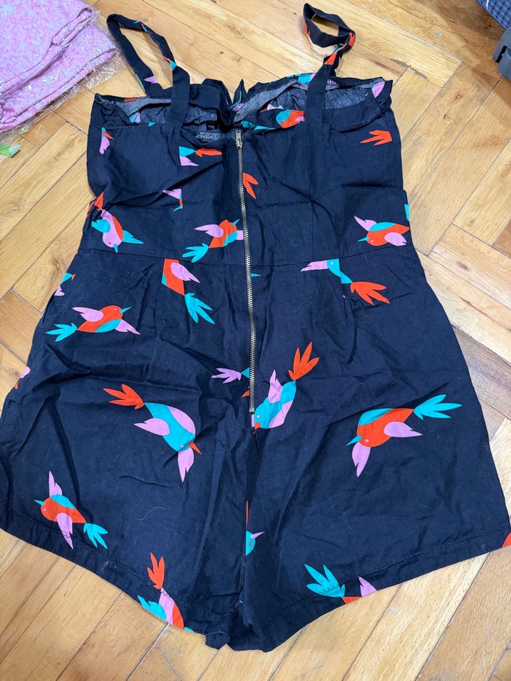 Çok Renkli Baskılı Kısa Tulum - Görsel 3