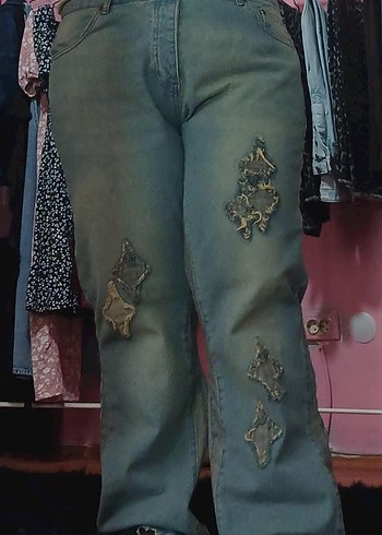 yıldız nakışlı bol İspanyol paça jean pantolon