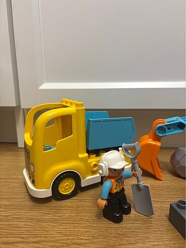 Beden Renk Lego duplo 10931 kamyon ve paletli kazıcı