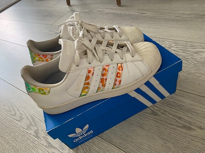 38 Beden beyaz Renk Adidas superstar