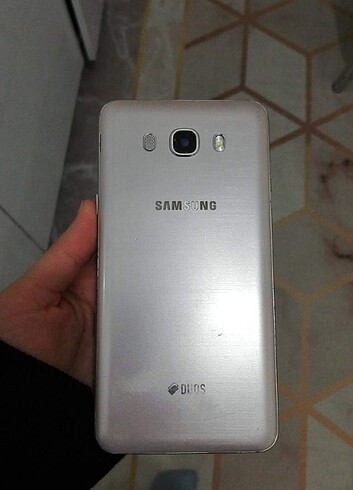 Samsung j7