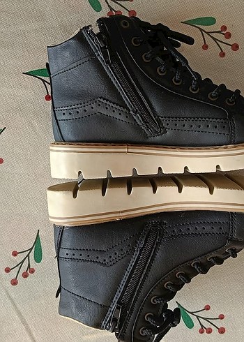 36 numara hiç kullanılmadı parlak Siyah Sokak Tarzı kız Bağcık - Görsel 10