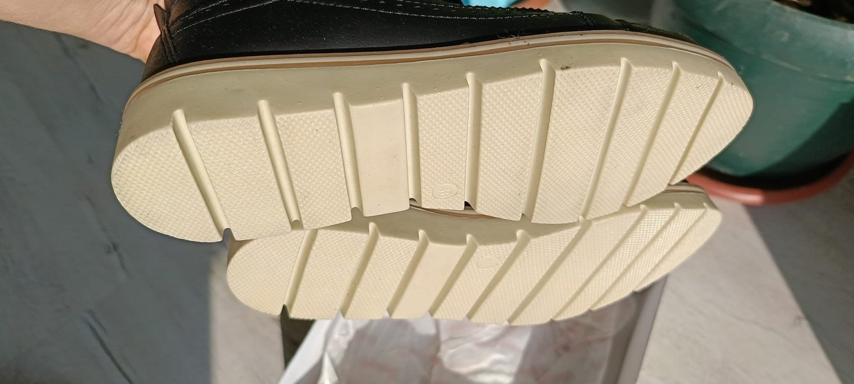 36 numara hiç kullanılmadı parlak Siyah Sokak Tarzı kız Bağcık - Görsel 4