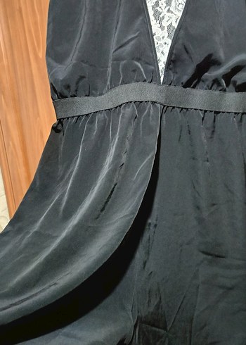 SPAZİO SIRTI DANTEL DETAYLI SİYAH  SATEN Mini Tulum - Görsel 7