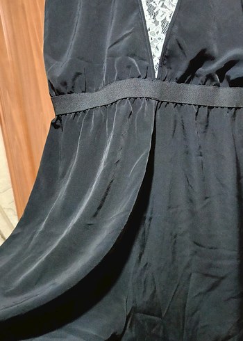 SPAZİO SIRTI DANTEL DETAYLI SİYAH  SATEN Mini Tulum - Görsel 11