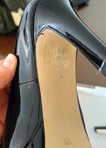 YENİ DERİMOD HAKİKİ DERİ RUGAN 38 NUMARA STİLETTO - Görsel 3