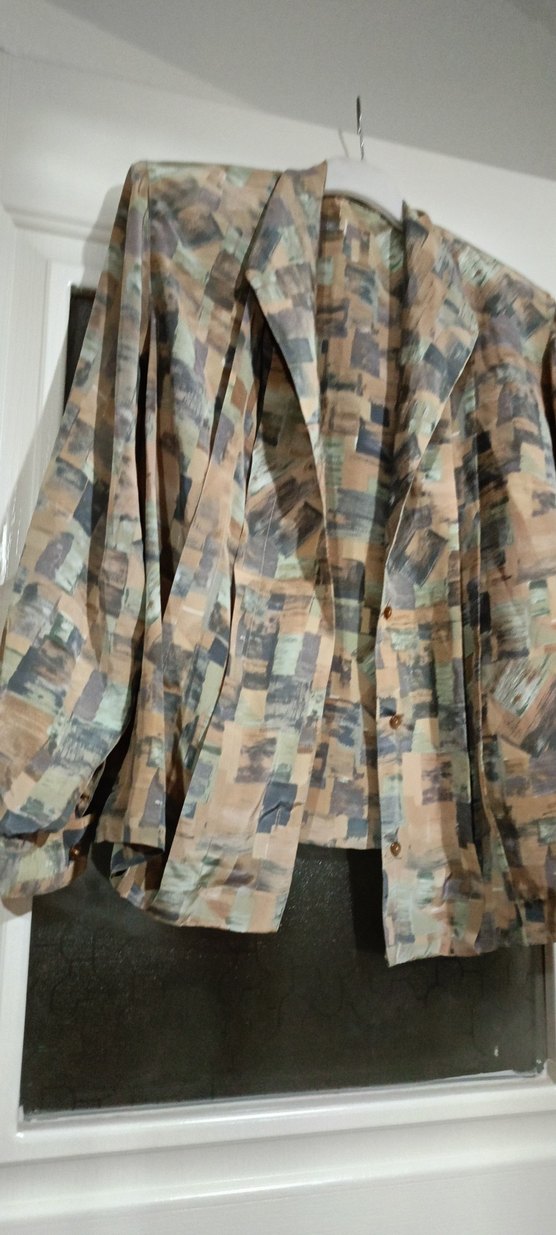 Vintega saten Düğmeli Kamuflaj Desenli Uzun Kadın Gömlek - Görsel 2