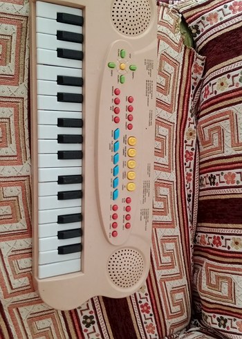 Çok Renkli Işıklı Müzik Oyuncağı Klavye