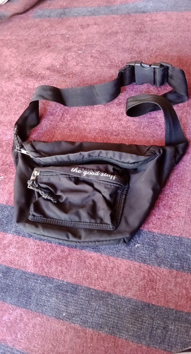 Siyah Baskılı Kemerli Çapraz Çanta - Görsel 2