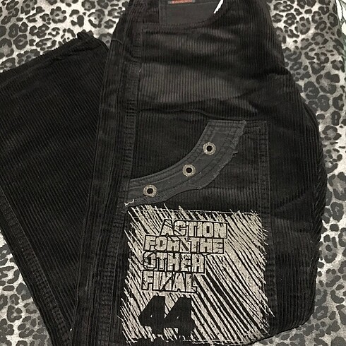Siyah tasarım pantolon