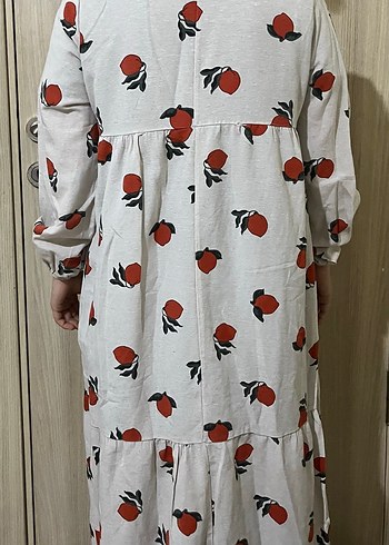 Beyaz Baskılı Uzun Salaş Kadın Elbise - Görsel 3