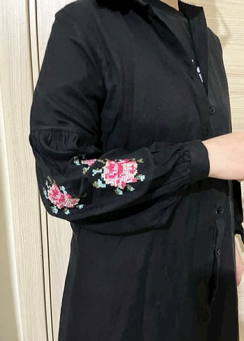 Siyah Nakışlı Uzun Kollu Kadın Tunik - Görsel 3