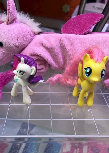 Renkli My Little Pony Figürleri ve Pony Kalemlik