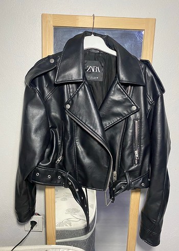 Zara Siyah Mini Biker Deri Ceket