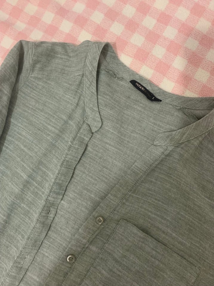 Gri Keten V Yaka Uzun Kollu Gömlek - Görsel 3