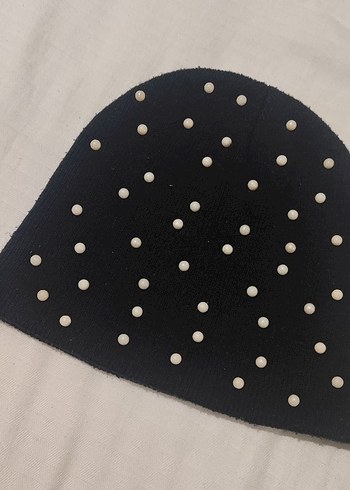 Boncuk Detaylı Siyah Kadın Bere - Görsel 2