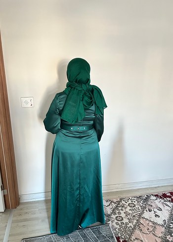 Kadın Yeşil Uzun Salaş Saten Elbise - Görsel 2