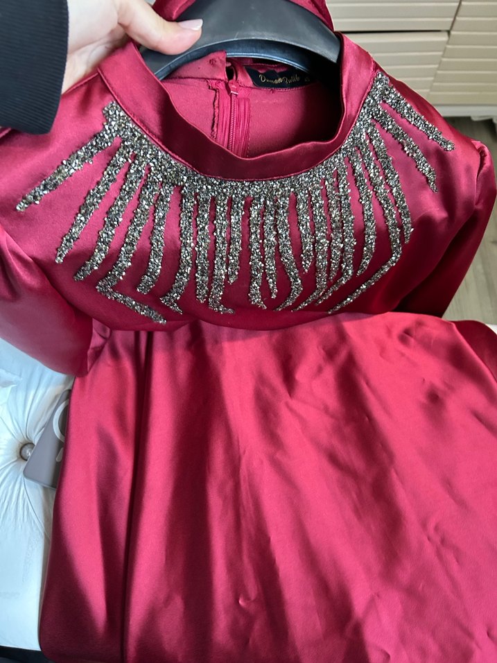 Bordo İşlemeli Uzun Kollu Abiye Elbise - Görsel 3