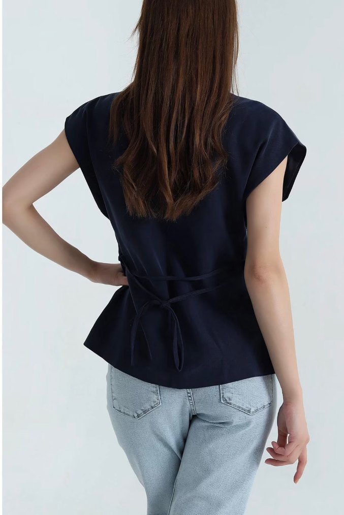 Düğmeli, V Yaka Lacivert Denim Bluz - Görsel 4