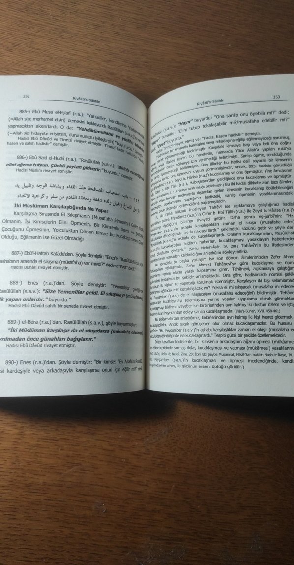 İmam Nevevi - Riyazu's Salihin Çeviri ve Notlar - Görsel 3