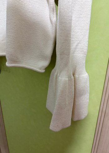 Beyaz Uzun Kollu Fırfırlı Bluz - Görsel 4