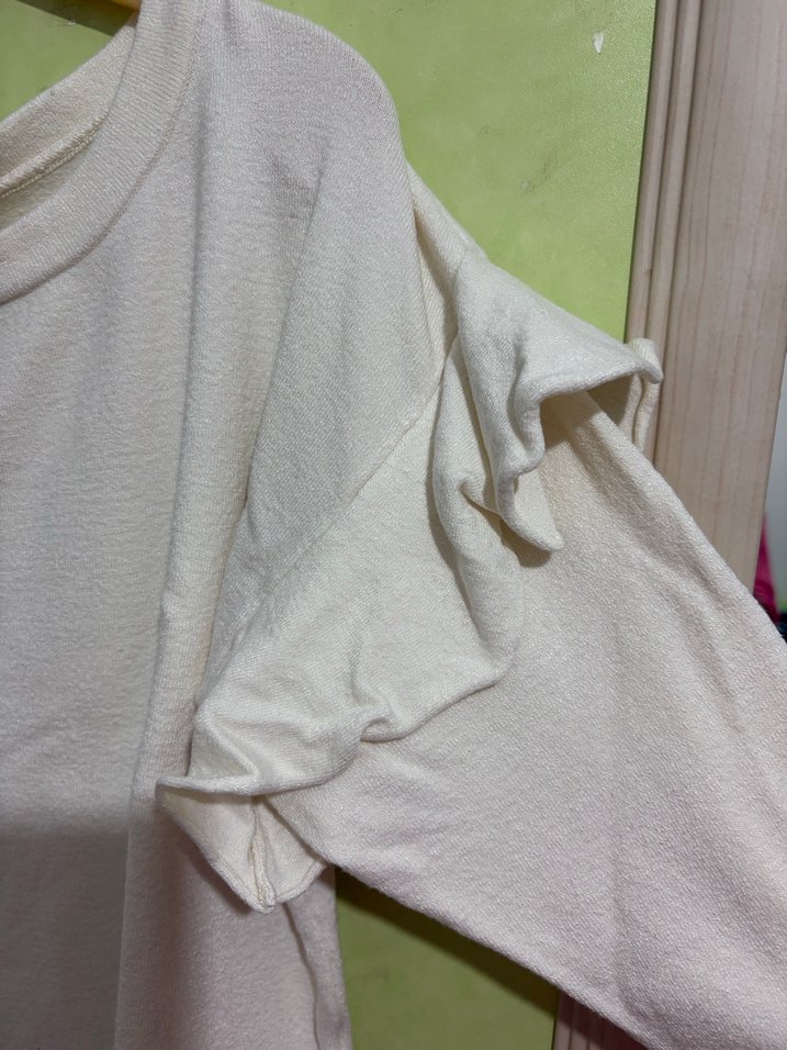 Beyaz Uzun Kollu Fırfırlı Bluz - Görsel 3