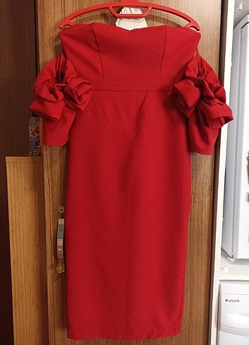 Kırmızı şık elbise