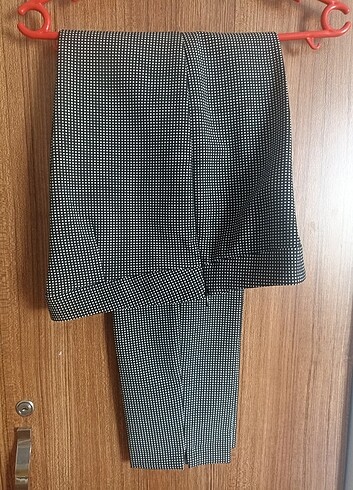 Defacto Siyah beyaz puantiyeli kumaş pantolon