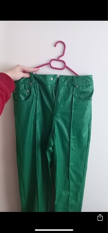 s Beden yeşil Renk vatkalı yesil deri pantolon