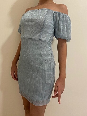 xs Beden Trendyolmilla mavi ışıltılı elbise