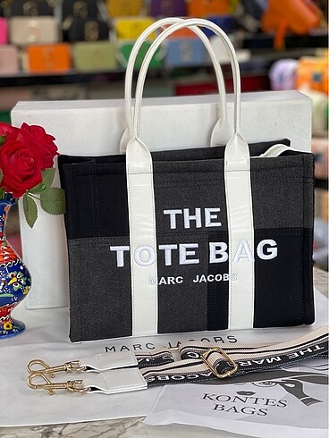 THE TOTE BAG